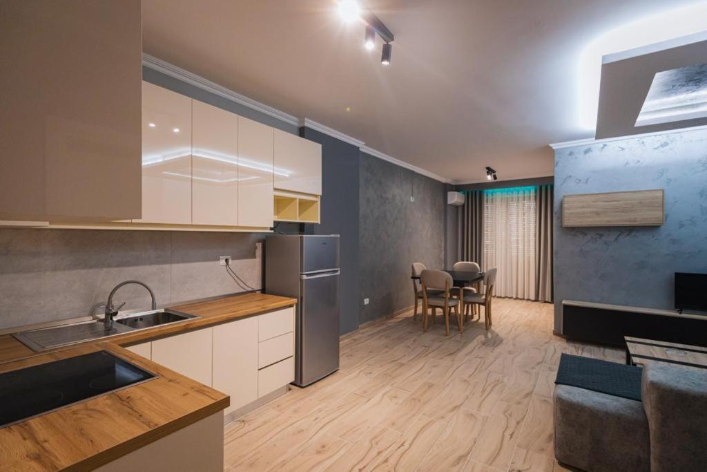 Holiday Apartment Vlore Bagian luar foto