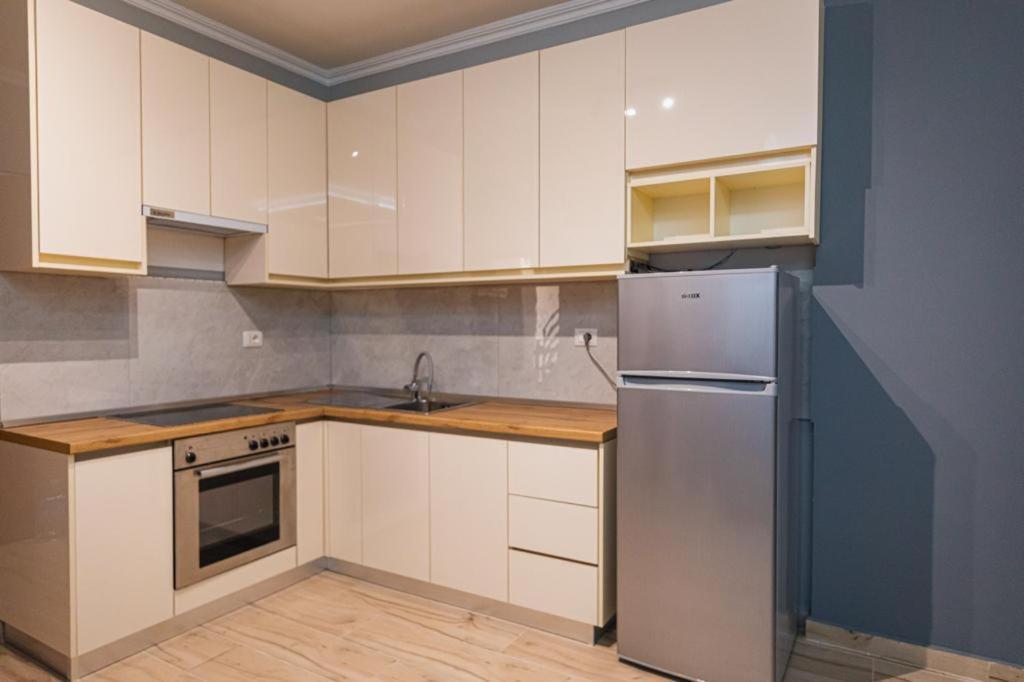 Holiday Apartment Vlore Bagian luar foto