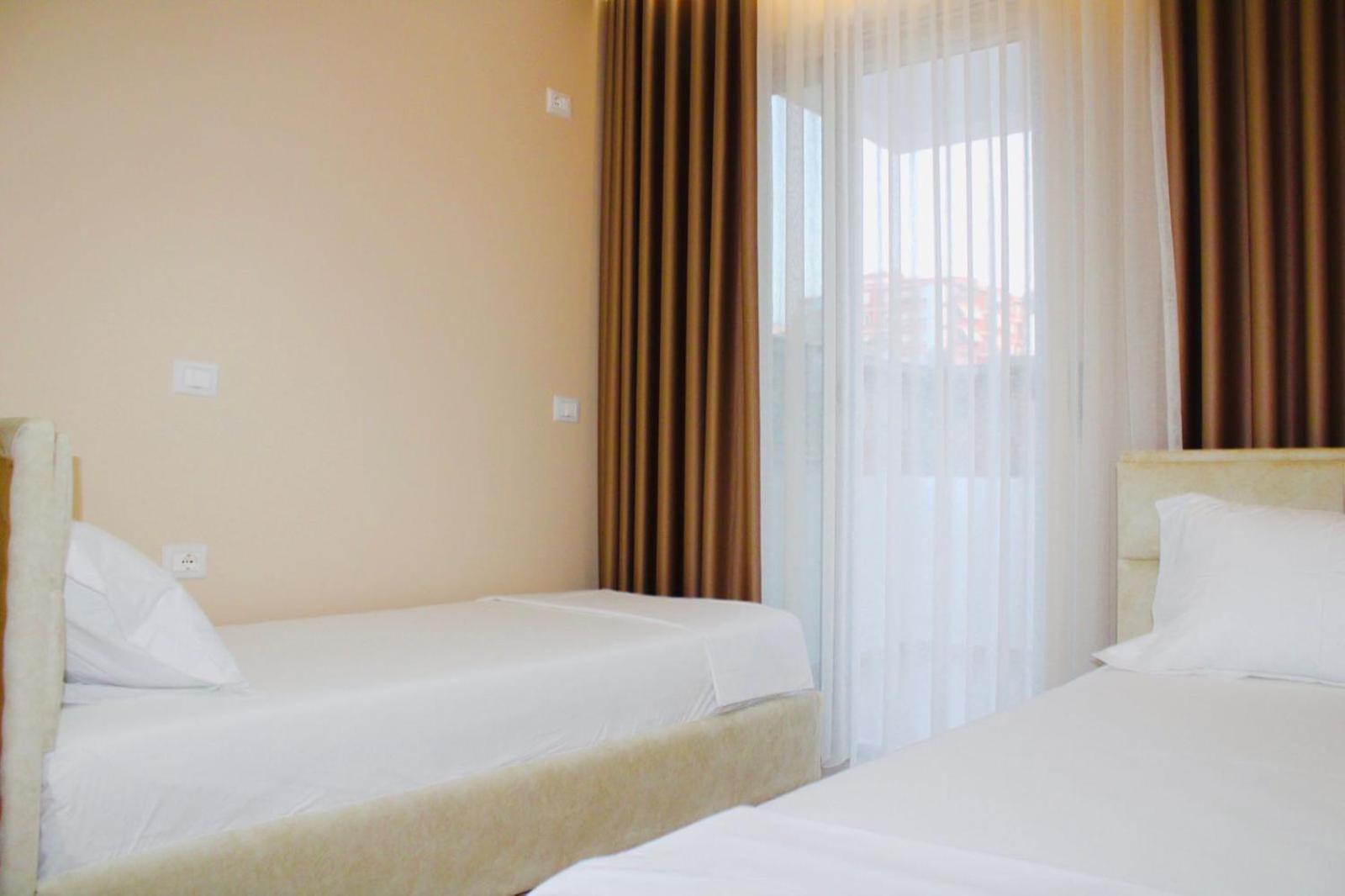 Holiday Apartment Vlore Bagian luar foto