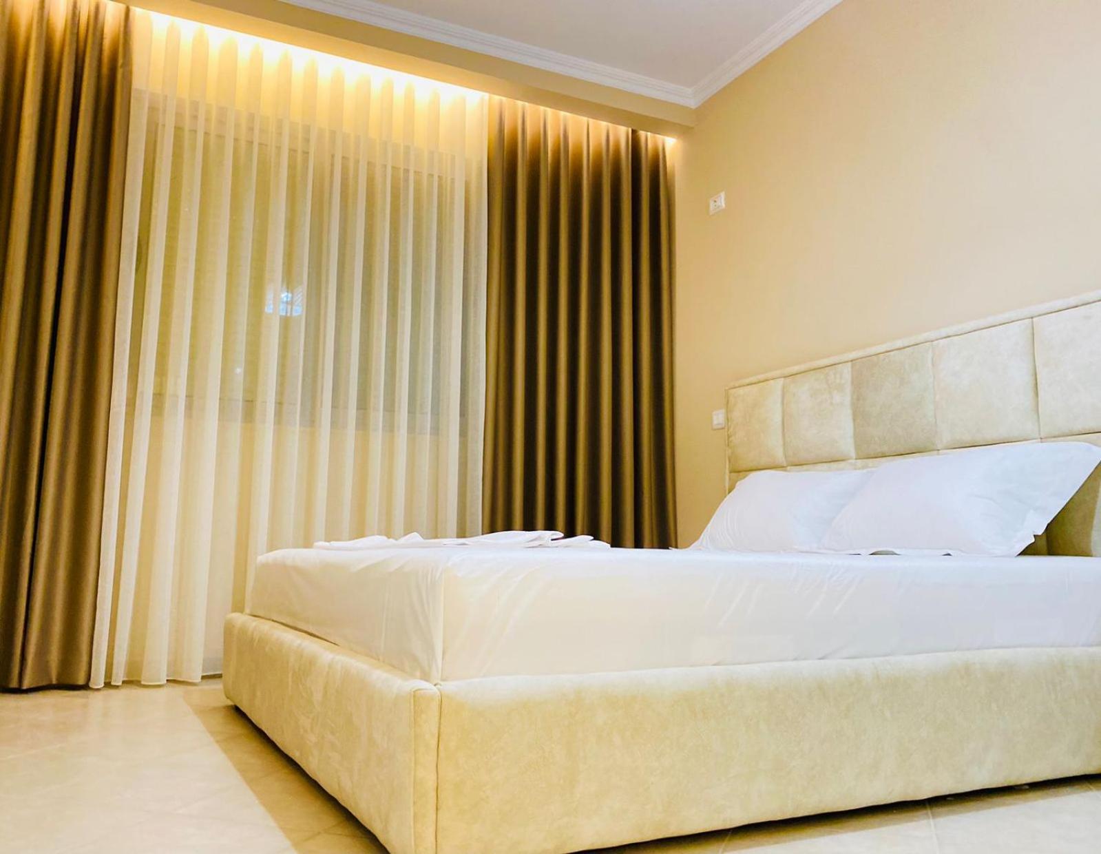 Holiday Apartment Vlore Bagian luar foto