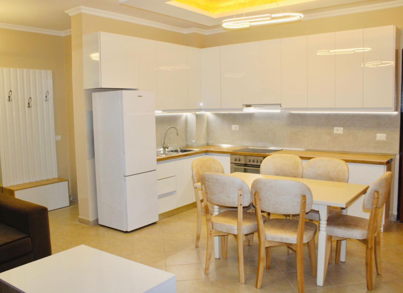 Holiday Apartment Vlore Bagian luar foto