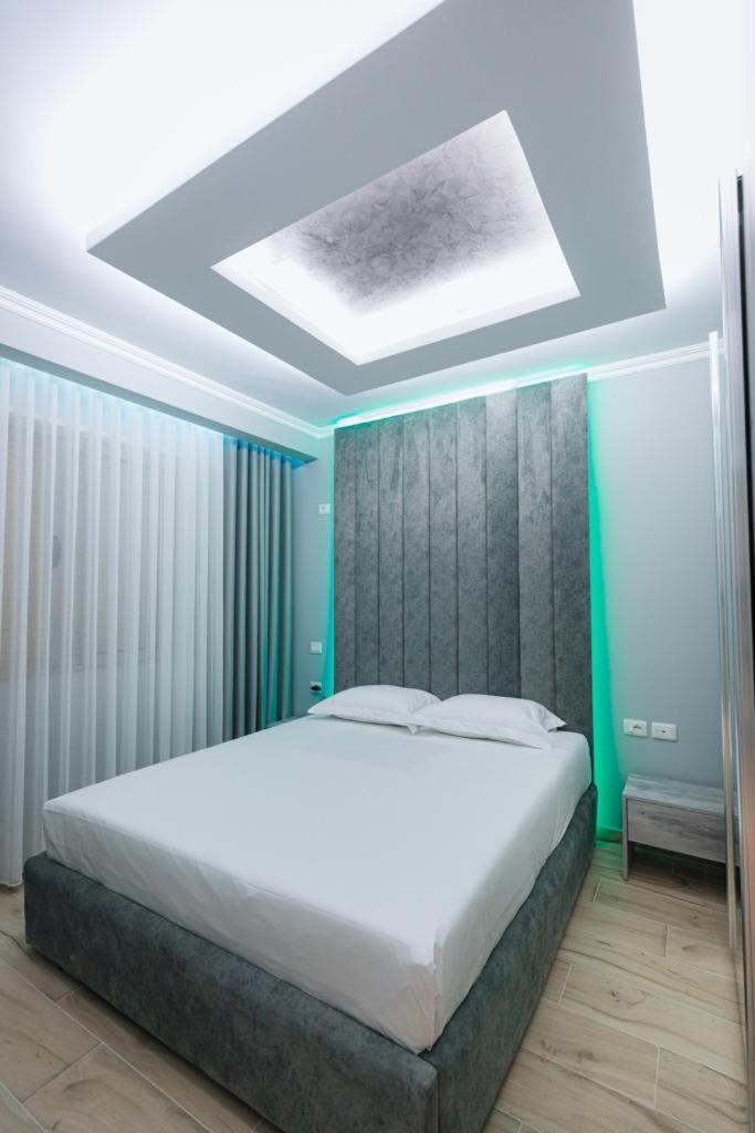Holiday Apartment Vlore Bagian luar foto