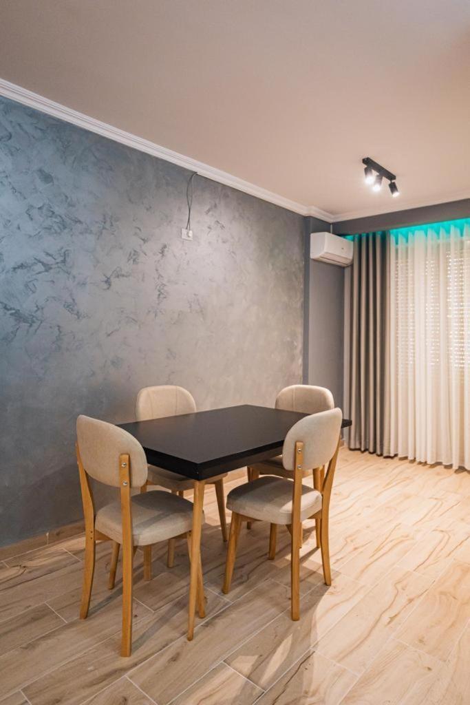 Holiday Apartment Vlore Bagian luar foto