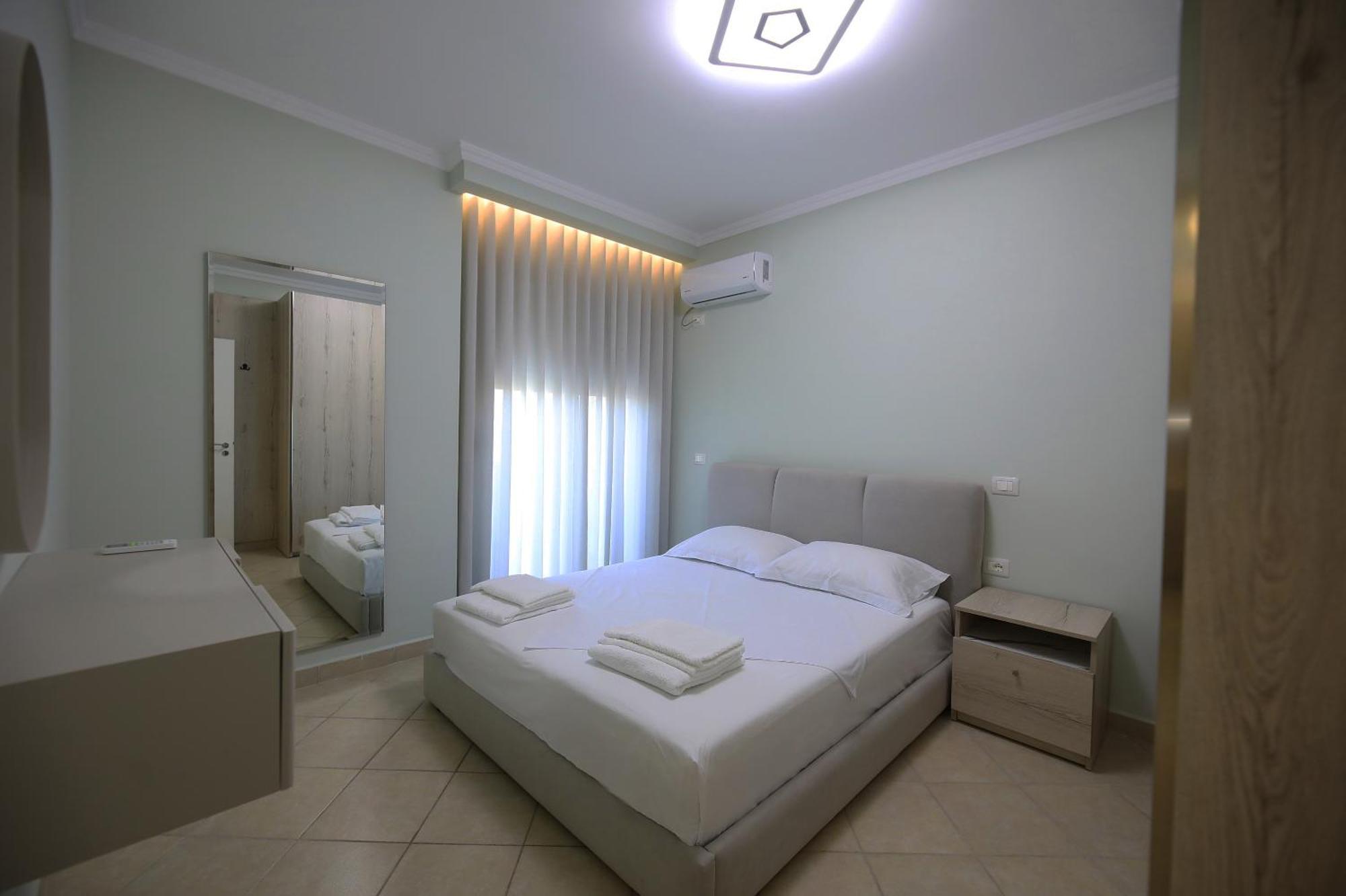 Holiday Apartment Vlore Bagian luar foto